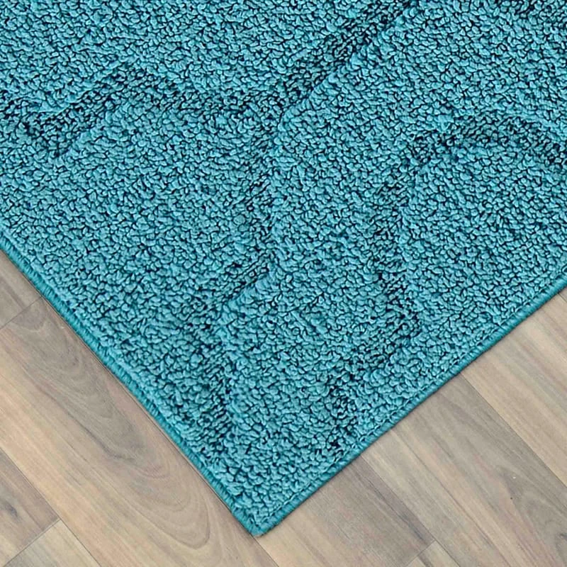 Brentwood Teal Double Quatrefoil Indoor & Outdoor Area Rug, 4x6 4 Brentwood Teal Double Quatrefoil Indoor & Outdoor Area Rug, 4x6 - Image 4