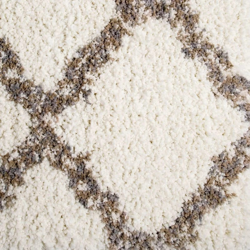 (C162) Windsor White Area Rug, 5x7 3 (C162) Windsor White Area Rug, 5x7 - Image 3