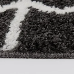 (D557) Mirabella Black Accent Rug, 2x4 11 (D557) Mirabella Black Accent Rug, 2x4 -Rugs Sales Store d557 mirabella black accent rug 2x4 5